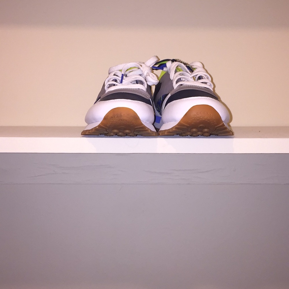 Classic Reebok never worn - Picture 4 of 8
